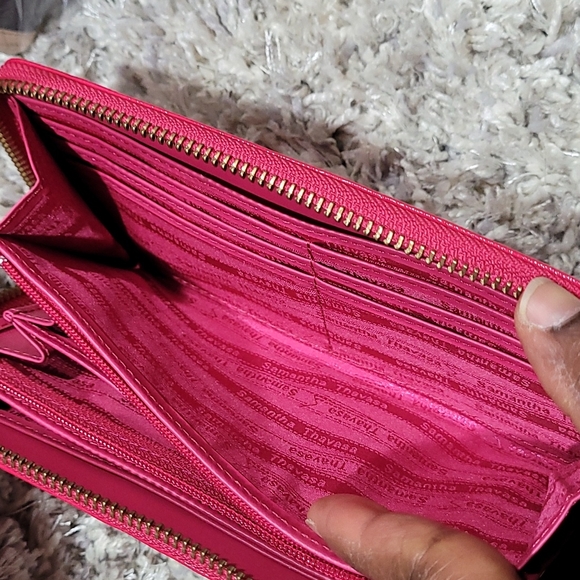 Samantha Thavasa Pink Long Leather Zippy Wallet - Picture 11 of 15